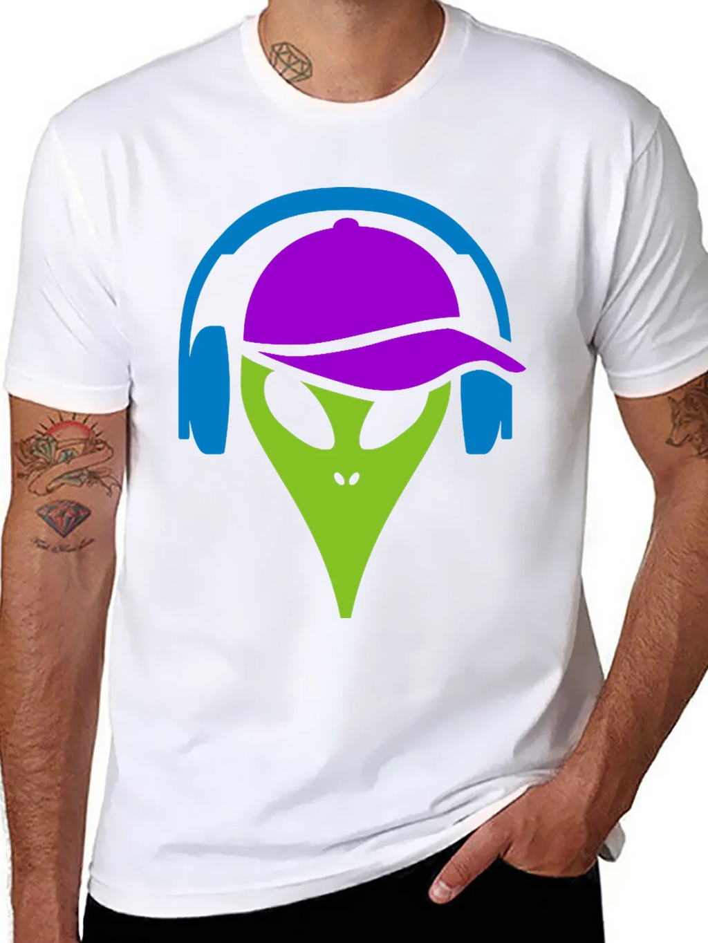 Cool Alien with Headphones Graphic Tee product image 7