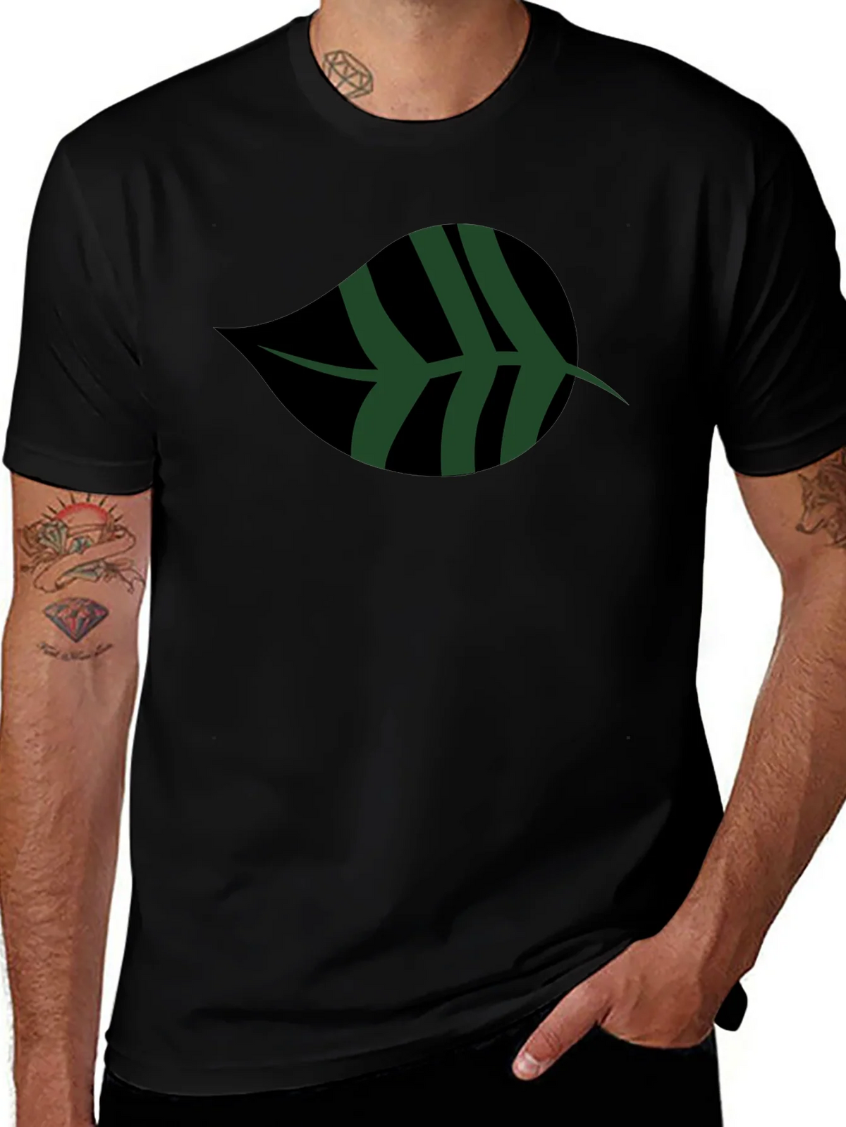 Leaf Graphic Black T-Shirt | Casual Style product image 1